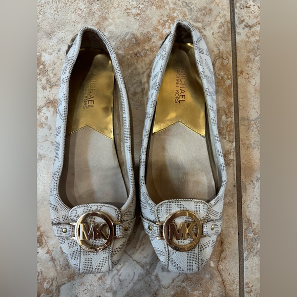 Michael Kors White MK Logo Ballet Flats with Gold Emblem Accent - Picture 2 of 6